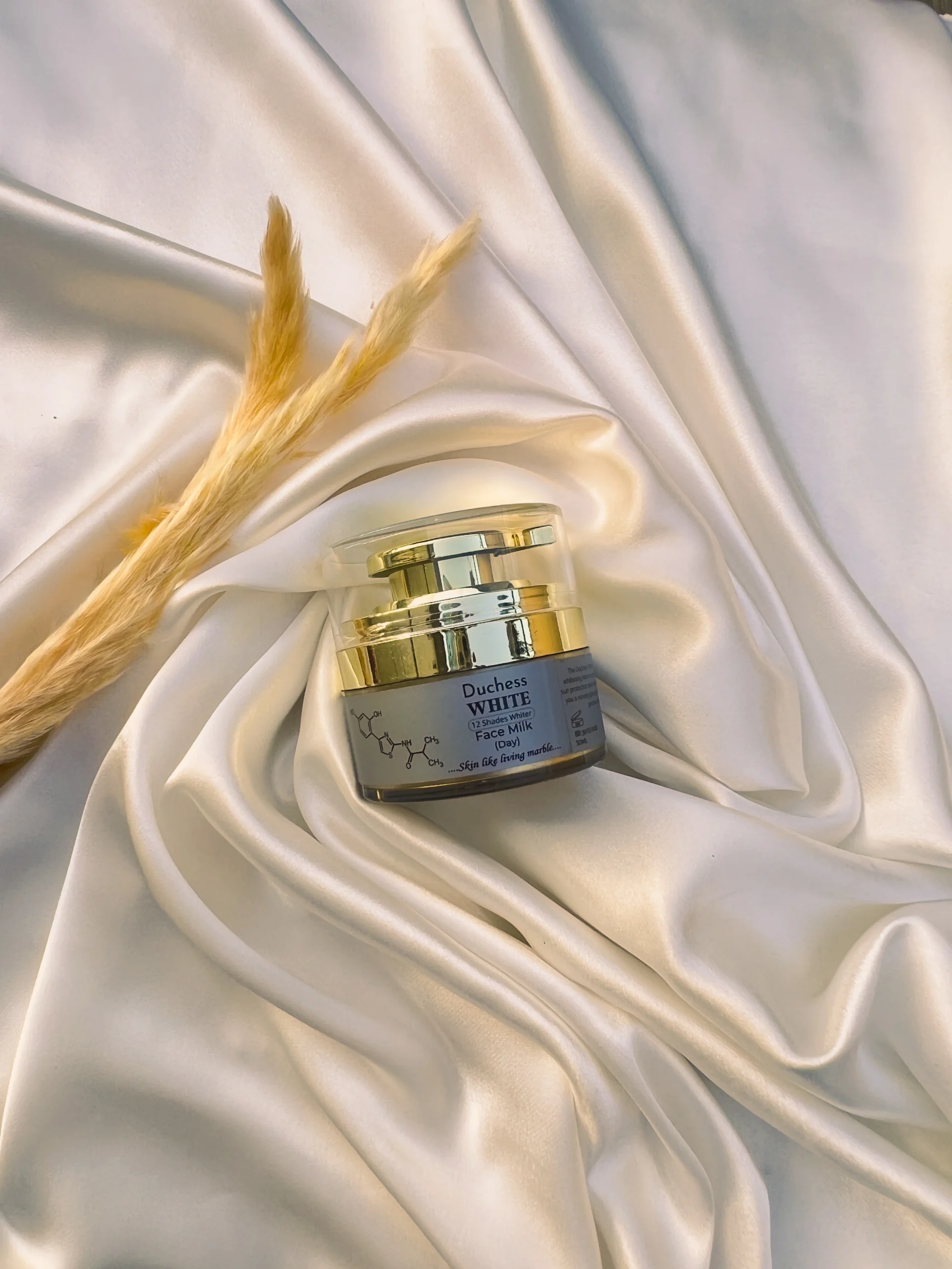 DUCHESS WHITE FACE MILK (DAY) 30ML - Image 2